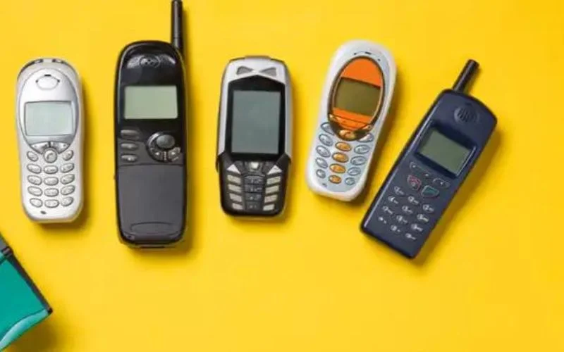 Evolution of mobile phones over the years