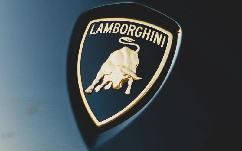 luxury brand logos- lamborghini